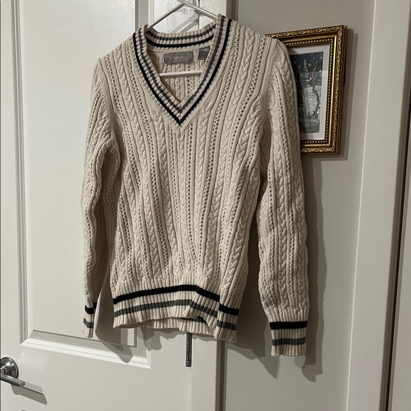 Liz Claiborne Sweaters - Vintage ✨Liz Claiborne Cream Cable Knit Sweater